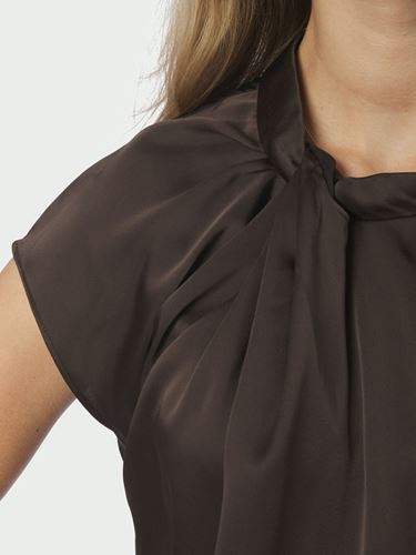 Toppar - Fleur drapy satin blouse – Dark brown