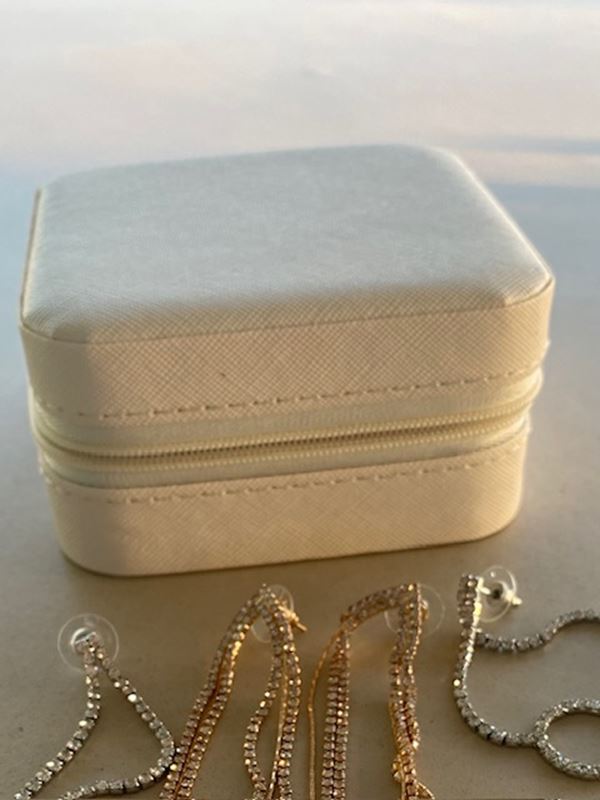 Accessoarer - Smyckeskrin – champagne