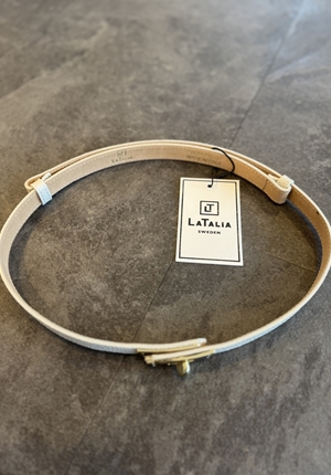 Accessoarer - Belt with turn lock – Beige