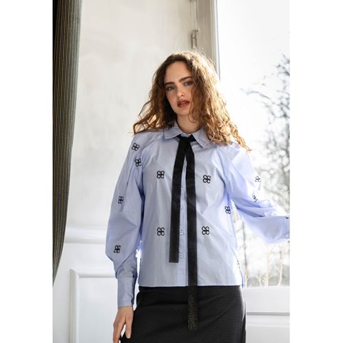 Blusar/Skjortor - Shirt With Embroidery – Pastel Blue